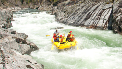 kayaking whitewater trips