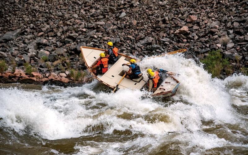 Grand Canyon Guide Lew Steiger Rowing Hermit Rapid | Photo: Benjamin Dale