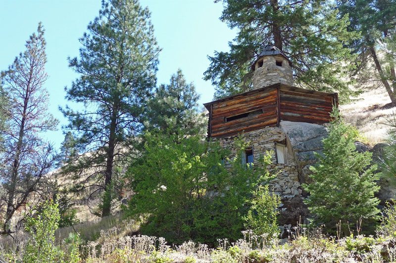 OARS Guide Kerry Athey Shares What Makes Idaho’s Main Salmon River the Perfect Outdoor Adventure