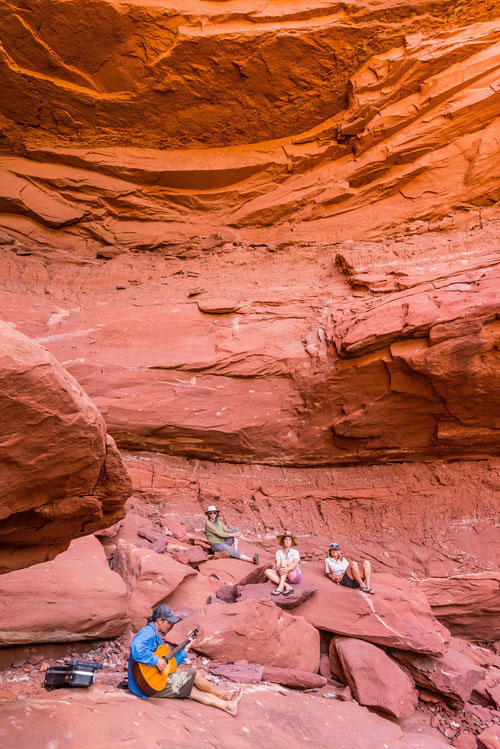 Stars & Guitars rafting trips in Cataract Canyon