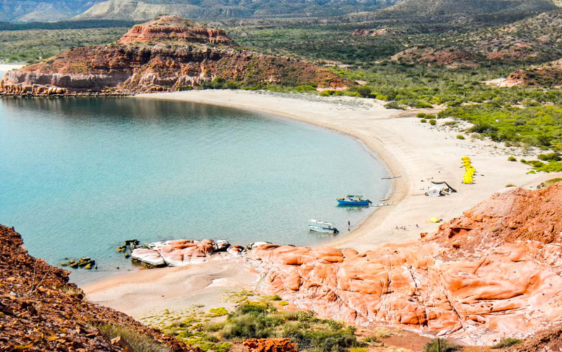 9 Reasons to Go to Baja Right Now: Undeveloped beaches and sea kayaking