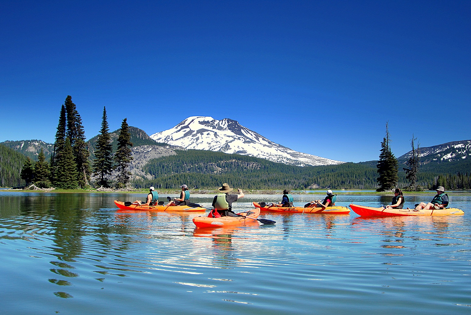 Oregon for Adventurous Families | Cascade Lakes Kayaking - Wanderlust Tours