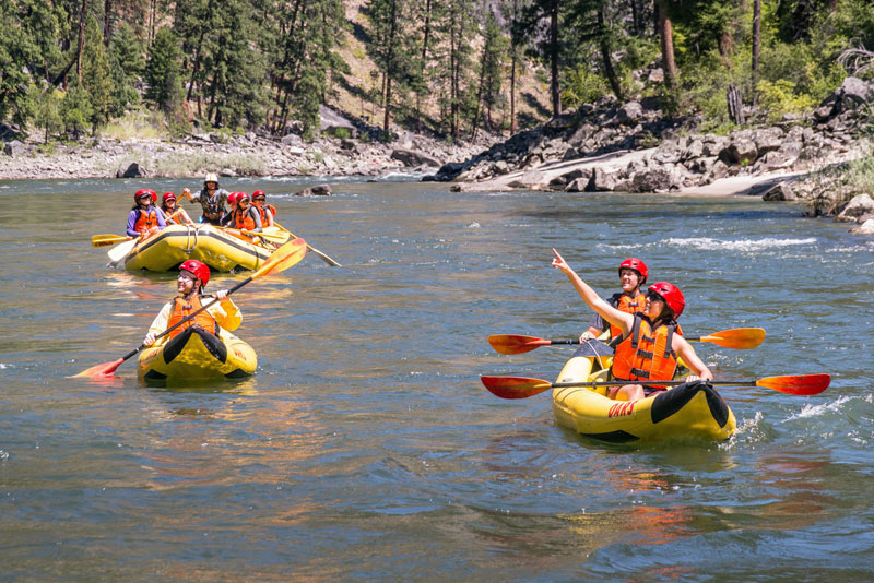Inflatable kayakers spot wildlife on an Idaho rafting trip