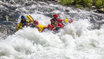 Apply for a guide school scholarship and learn to become a river guide with OARS