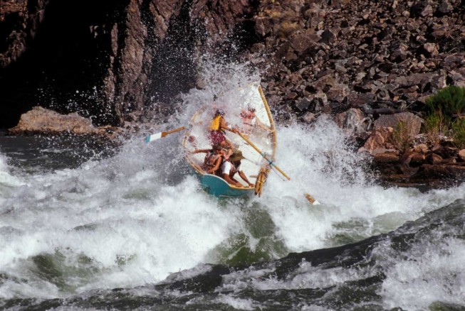 Cindell Dale running Hermit Rapid. Photographs by John Blaustein