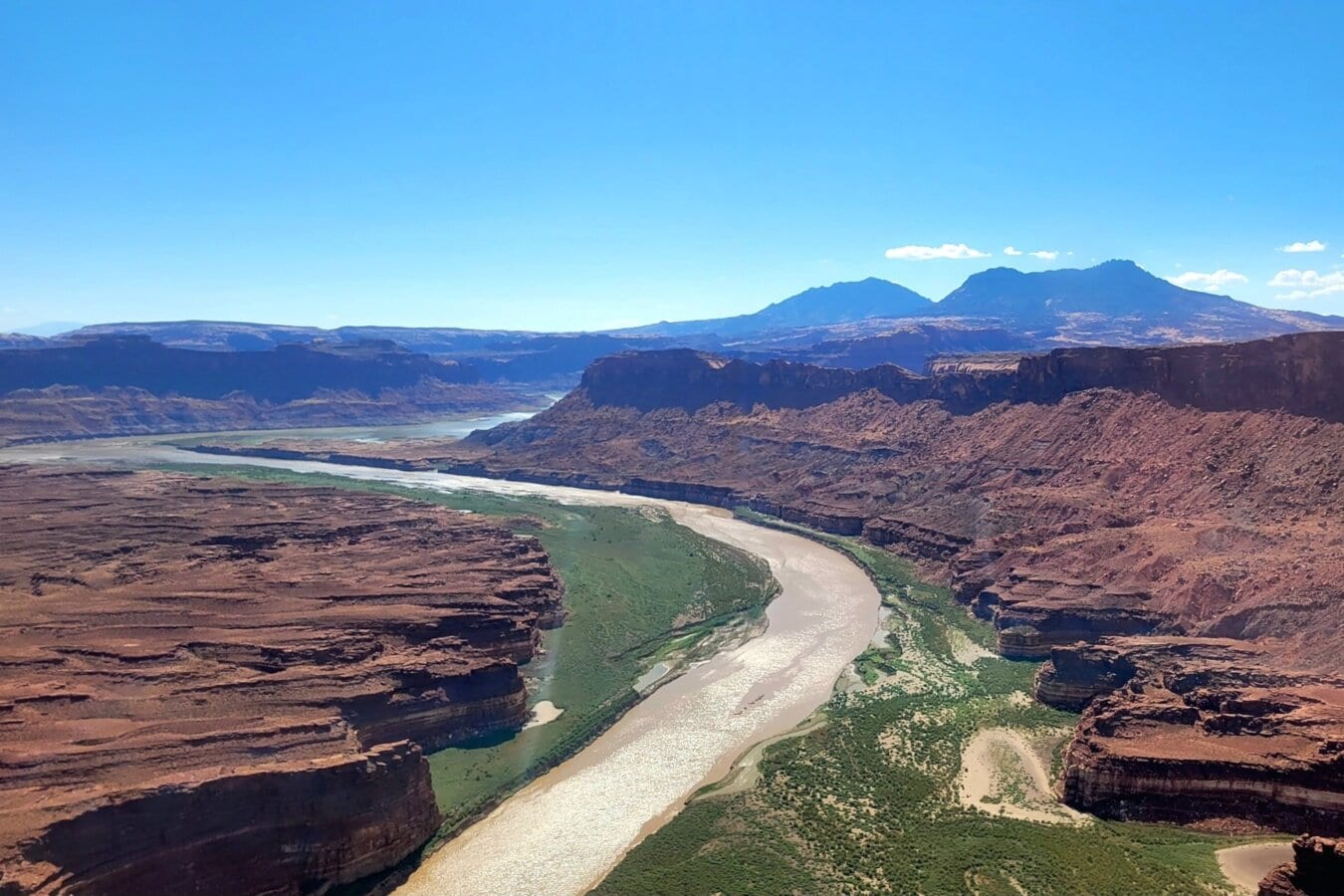 An arial view of the Colorado River that used to be buried by Lake Powell.