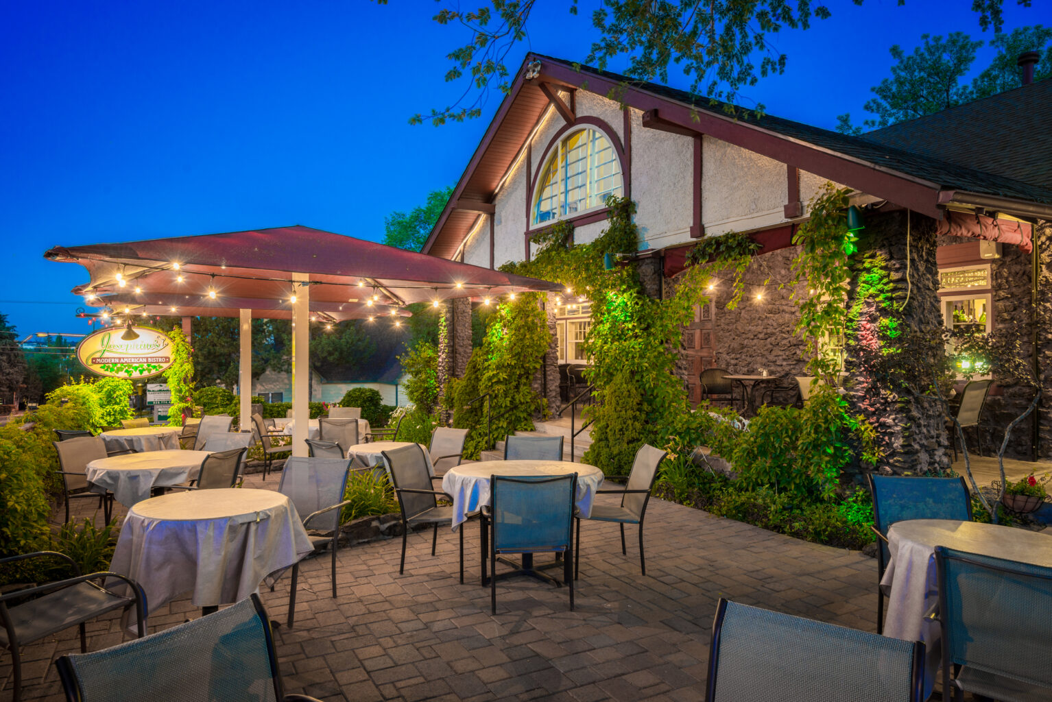 Outdoor patio seating at Josephine's in Flagstaff.