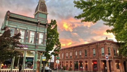 Historic downtown Grants Pass, Oregon at sunset