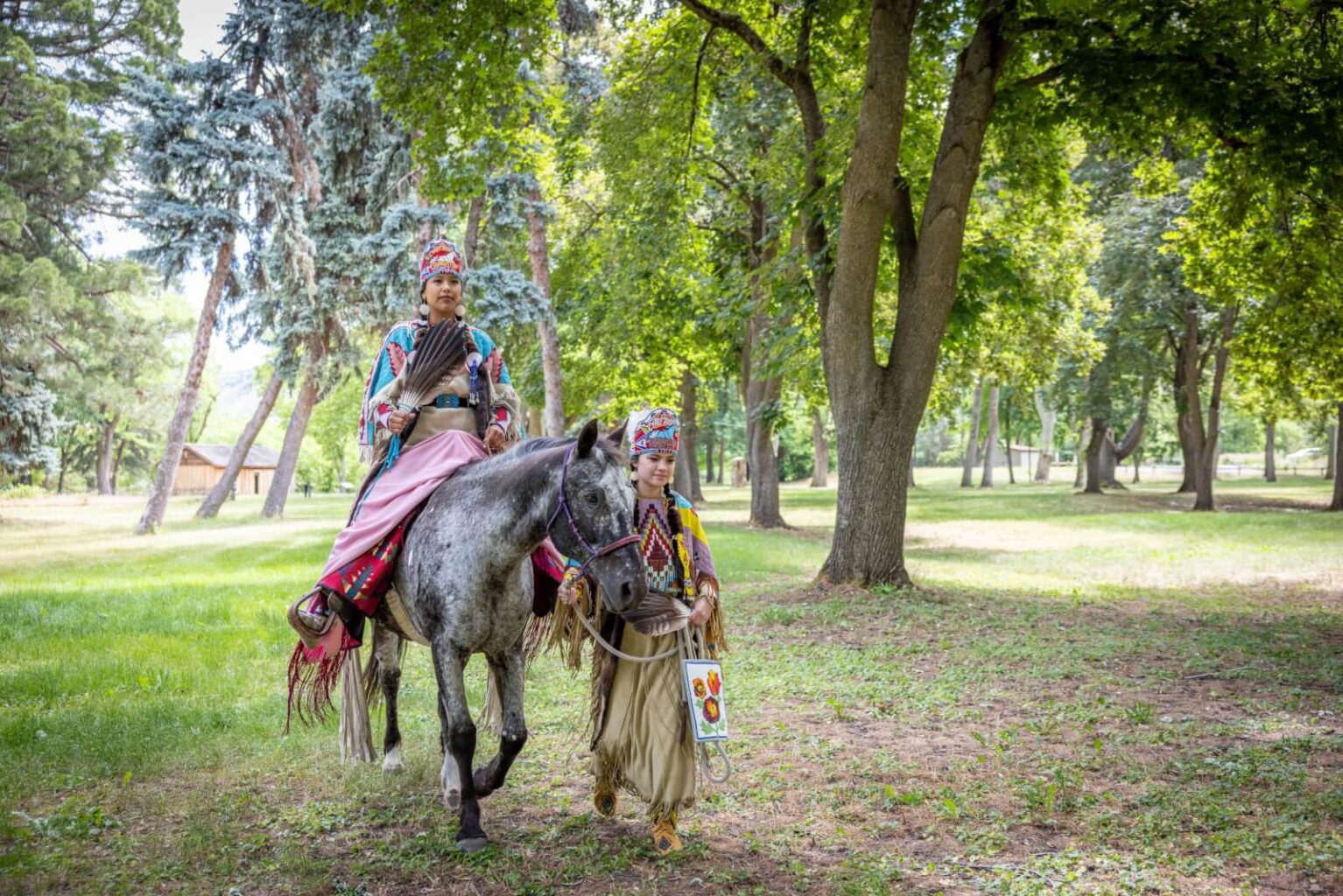 Nimíipuu, the native Nez Perce people, in traditional clothing at the Nez Perce National Historical Park. | Photo: Jennifer Rapoza
